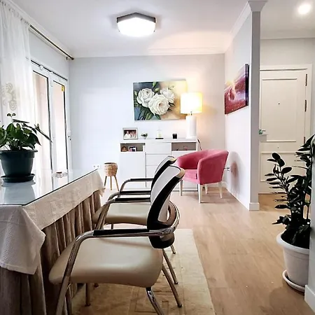 Moderno Y Acogedor Parquesol Homestay Antequera